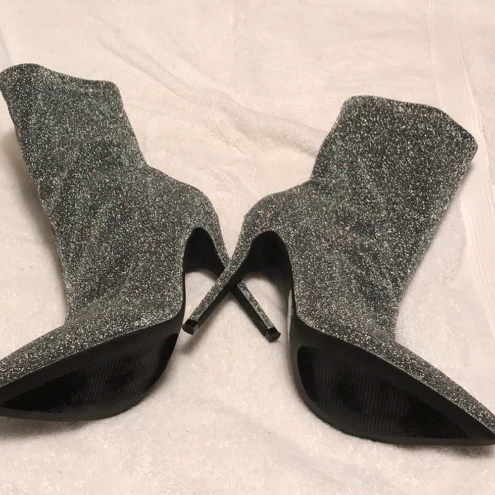 Boots - Picture 6 of 6